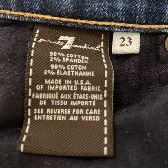 Cuffed Hem Jean Shorts - Picture 6 of 6